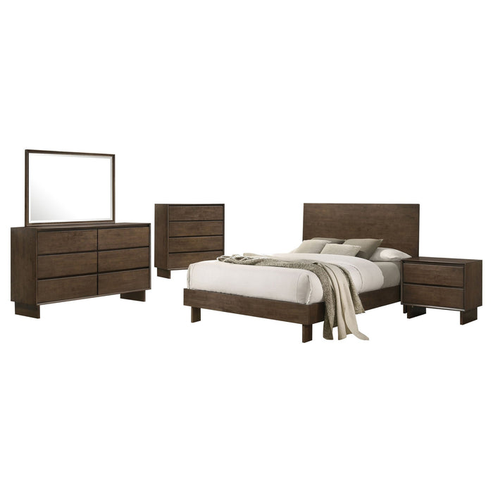 Glenwood 4 & 5 Piece Bedroom Set Eastren king & Queen