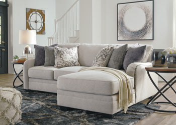 Dellara Sectional with Chaise - Aras Mattress And Furniture(Las Vegas, NV)