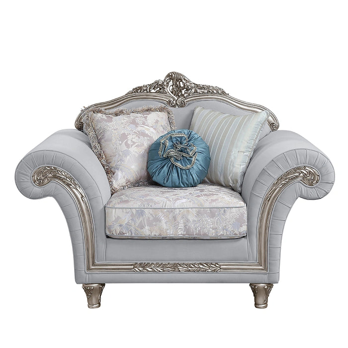 Chair w/3 Pillows