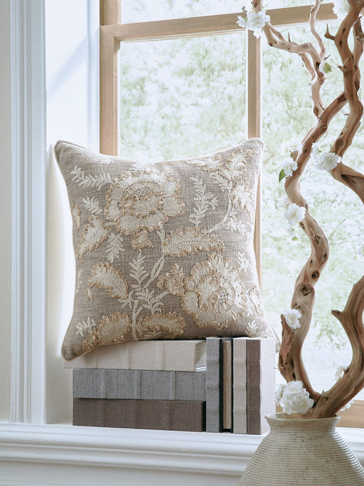 Viveka Pillow (Set of 4) - Aras Mattress And Furniture(Las Vegas, NV)