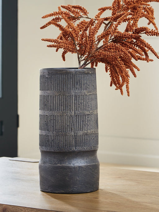 Beninworth Vase - Aras Mattress And Furniture(Las Vegas, NV)