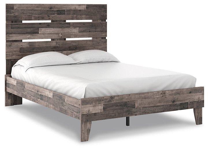 Neilsville Panel Bed