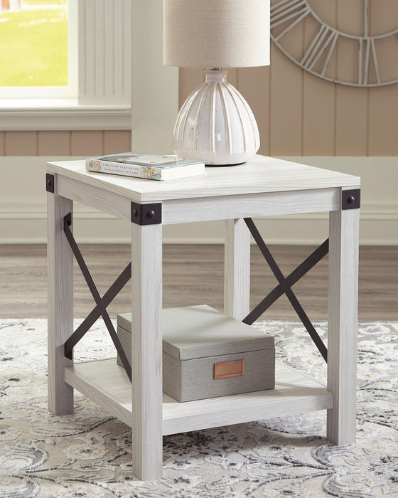 Bayflynn End Table - Aras Mattress And Furniture(Las Vegas, NV)