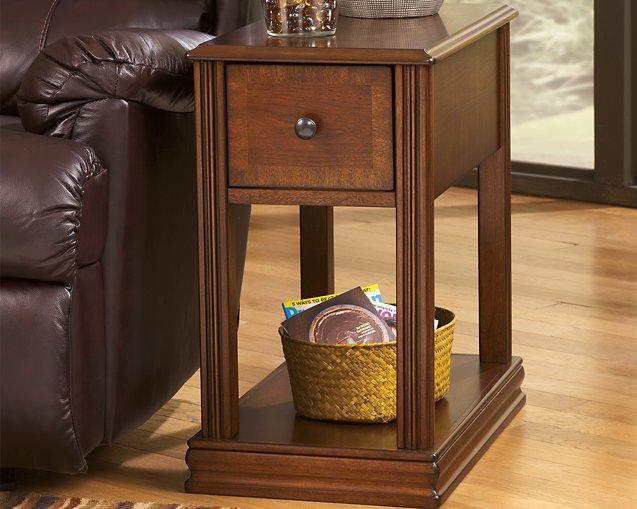 Breegin Chairside End Table - Aras Mattress And Furniture(Las Vegas, NV)