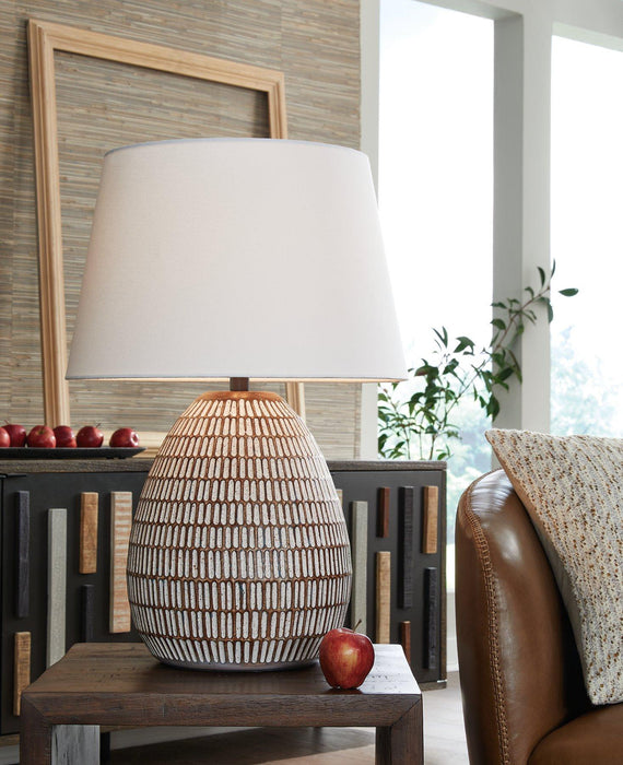 Darrich Table Lamp - Aras Mattress And Furniture(Las Vegas, NV)