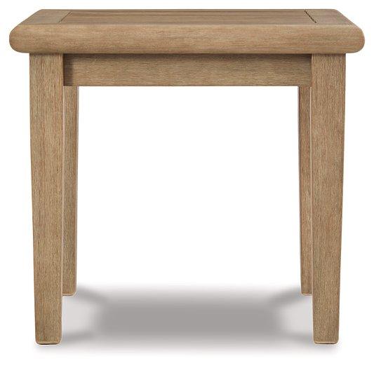 Gerianne End Table - Aras Mattress And Furniture(Las Vegas, NV)