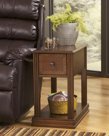 Breegin Chairside End Table - Aras Mattress And Furniture(Las Vegas, NV)