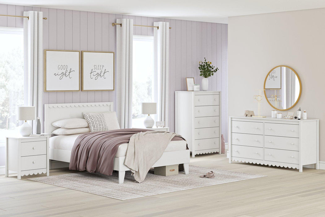 Hallityn Nightstand - Aras Mattress And Furniture(Las Vegas, NV)