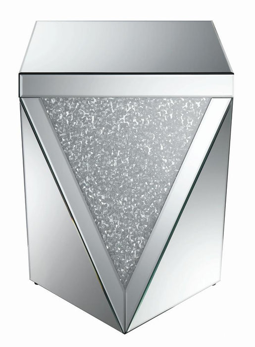 Amore Square End Table with Triangle Detailing Silver and Clear Mirror - Aras Mattress And Furniture(Las Vegas, NV)