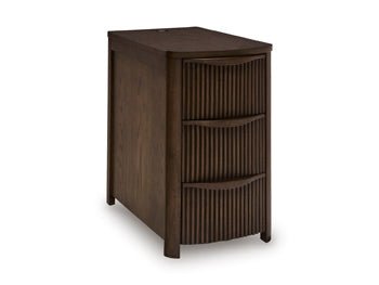 Camdill Chairside End Table - Aras Mattress And Furniture(Las Vegas, NV)