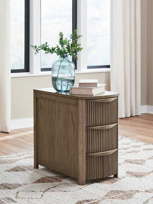 Camdill Chairside End Table - Aras Mattress And Furniture(Las Vegas, NV)