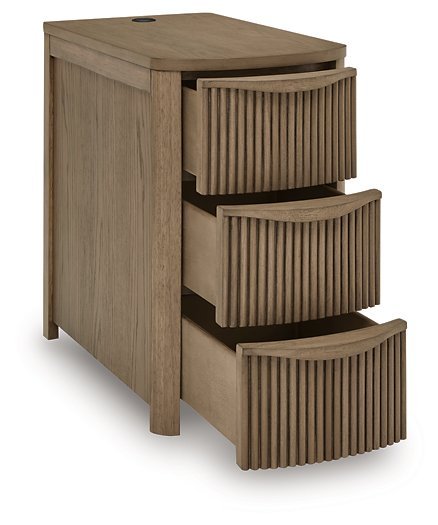 Camdill Chairside End Table - Aras Mattress And Furniture(Las Vegas, NV)